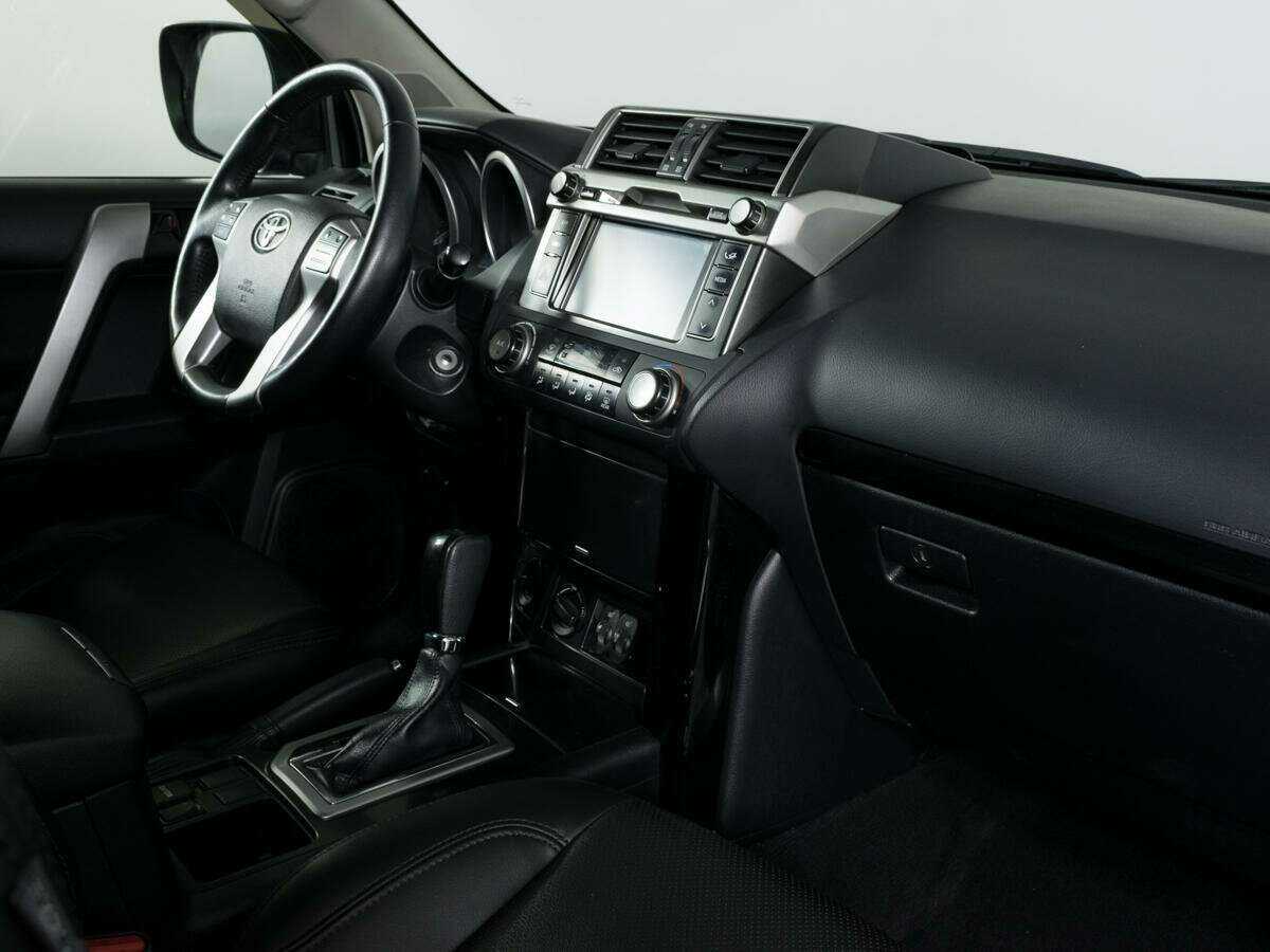 Toyota Land Cruiser Prado с пробегом — 2015 год. Фото: #8