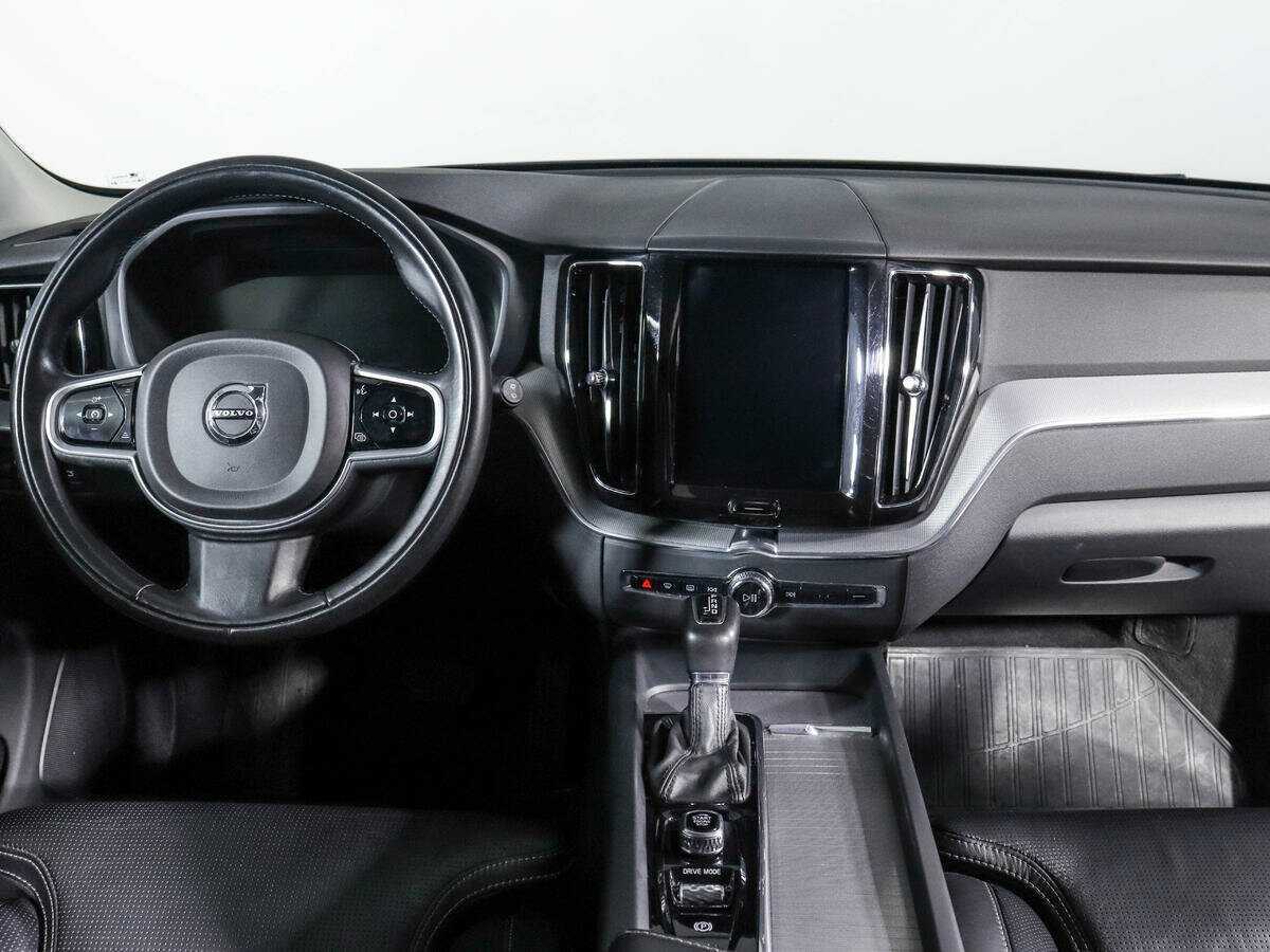 Volvo XC60 с пробегом — 2018 год. Фото: #9