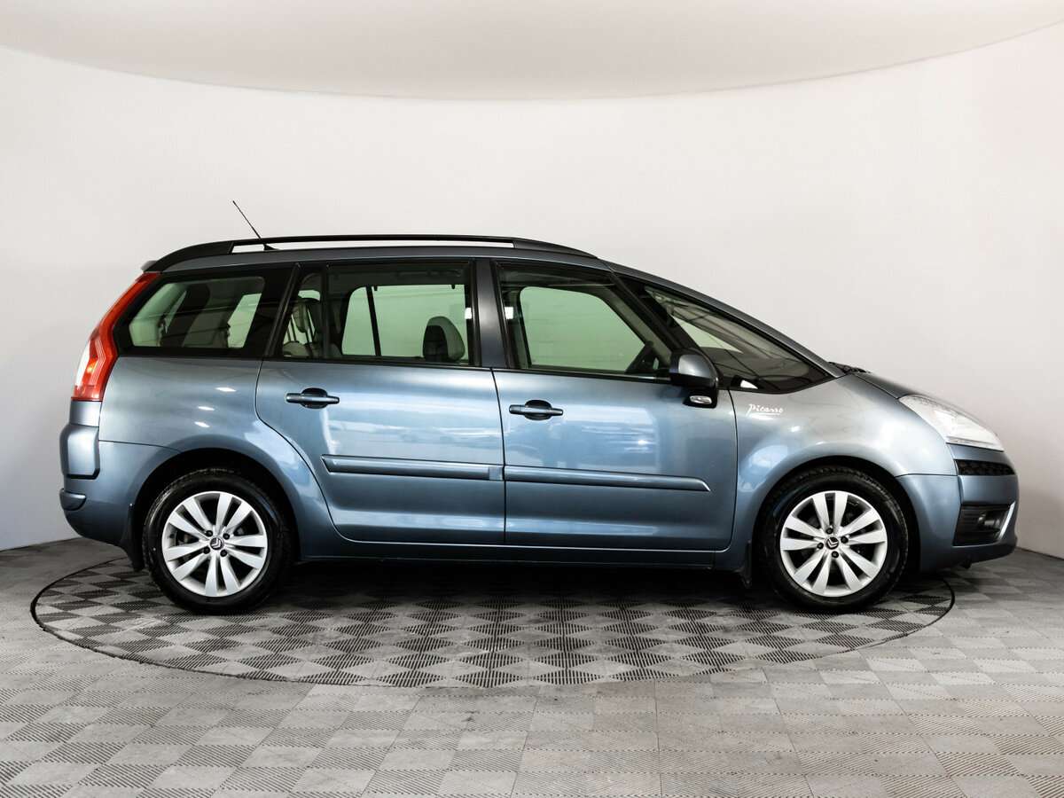Citroen C4 Picasso с пробегом — 2011 год. Фото: #3