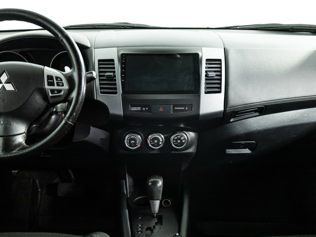Mitsubishi Outlander с пробегом — 2011 год. Фото: #13
