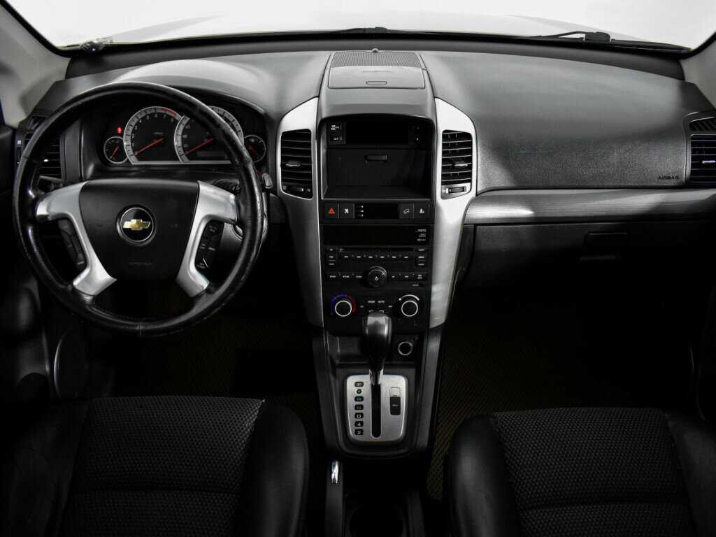Chevrolet Captiva с пробегом — 2008 год. Фото: #13