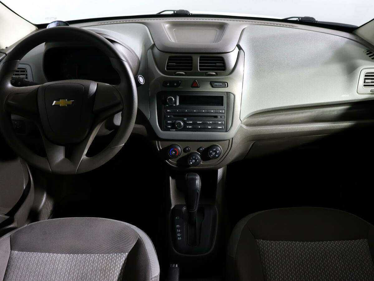 Chevrolet Cobalt с пробегом — 2020 год. Фото: #10