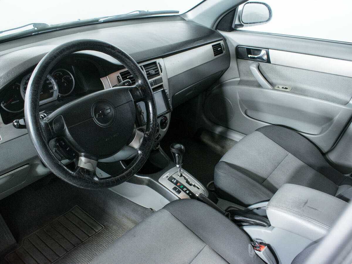 Chevrolet Lacetti с пробегом — 2008 год. Фото: #12