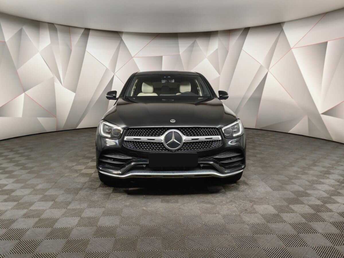 Mercedes-Benz GLC Coupe с пробегом — 2020 год. Фото: #6
