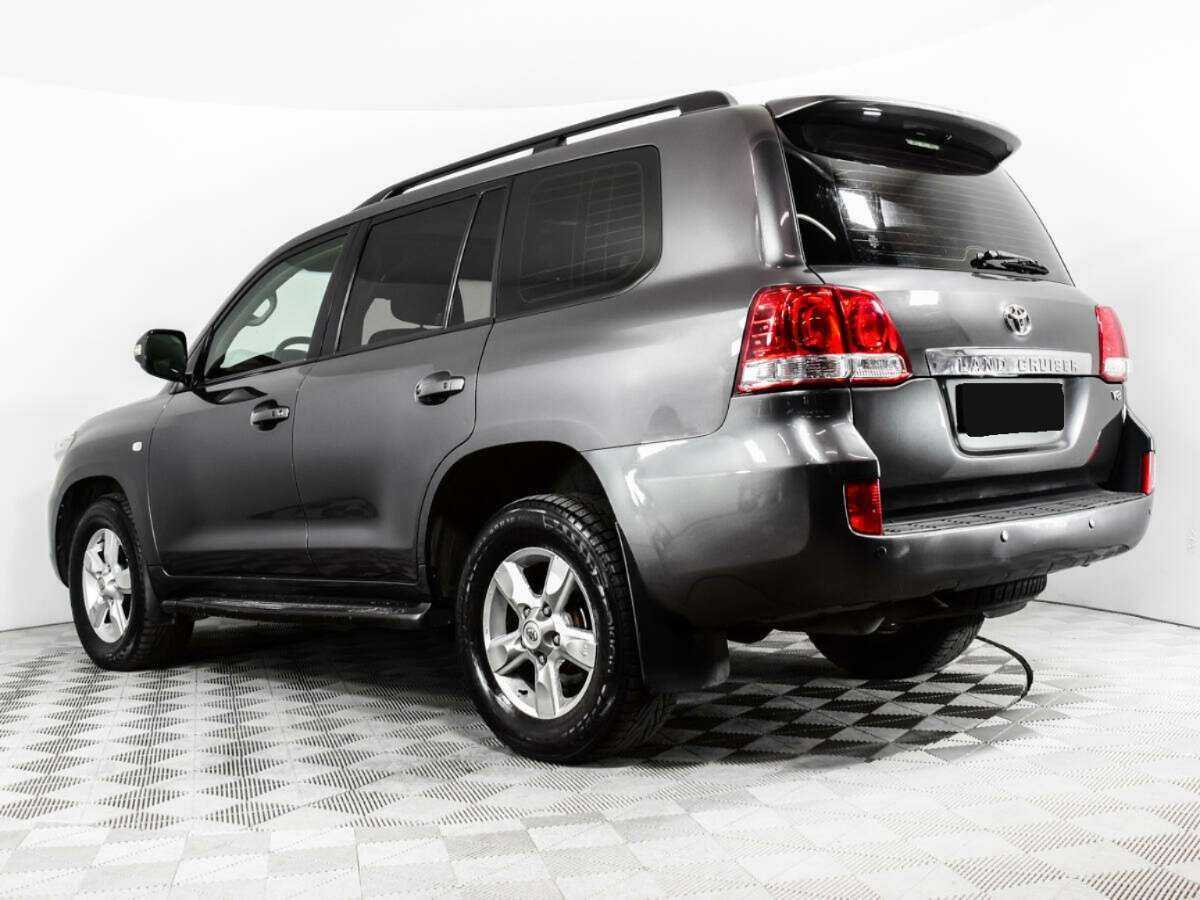 Toyota Land Cruiser с пробегом — 2010 год. Фото: #5