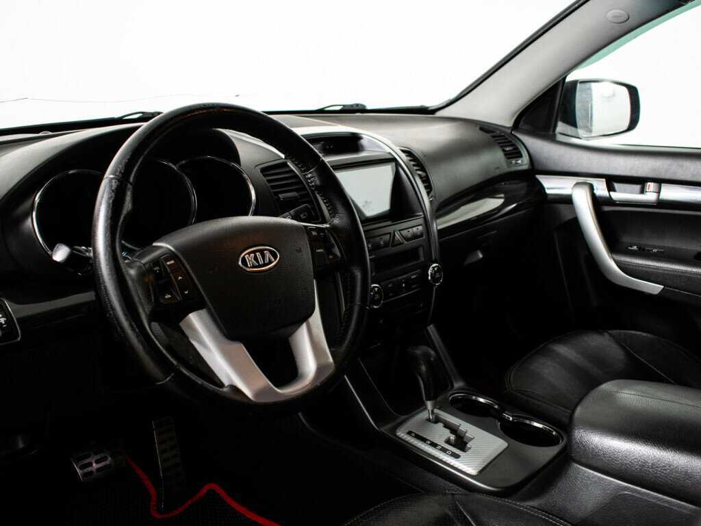 Kia Sorento с пробегом — 2010 год. Фото: #12