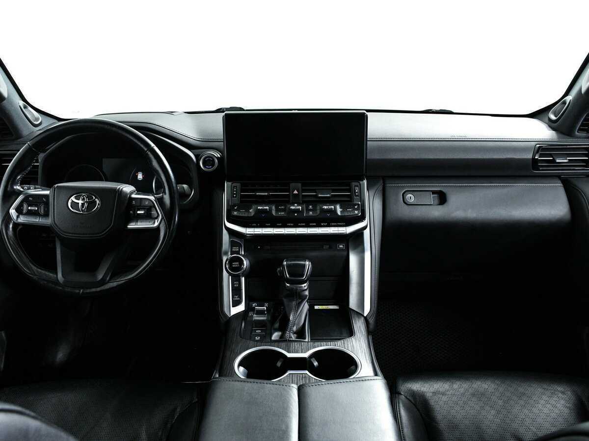 Toyota Land Cruiser с пробегом — 2021 год. Фото: #10