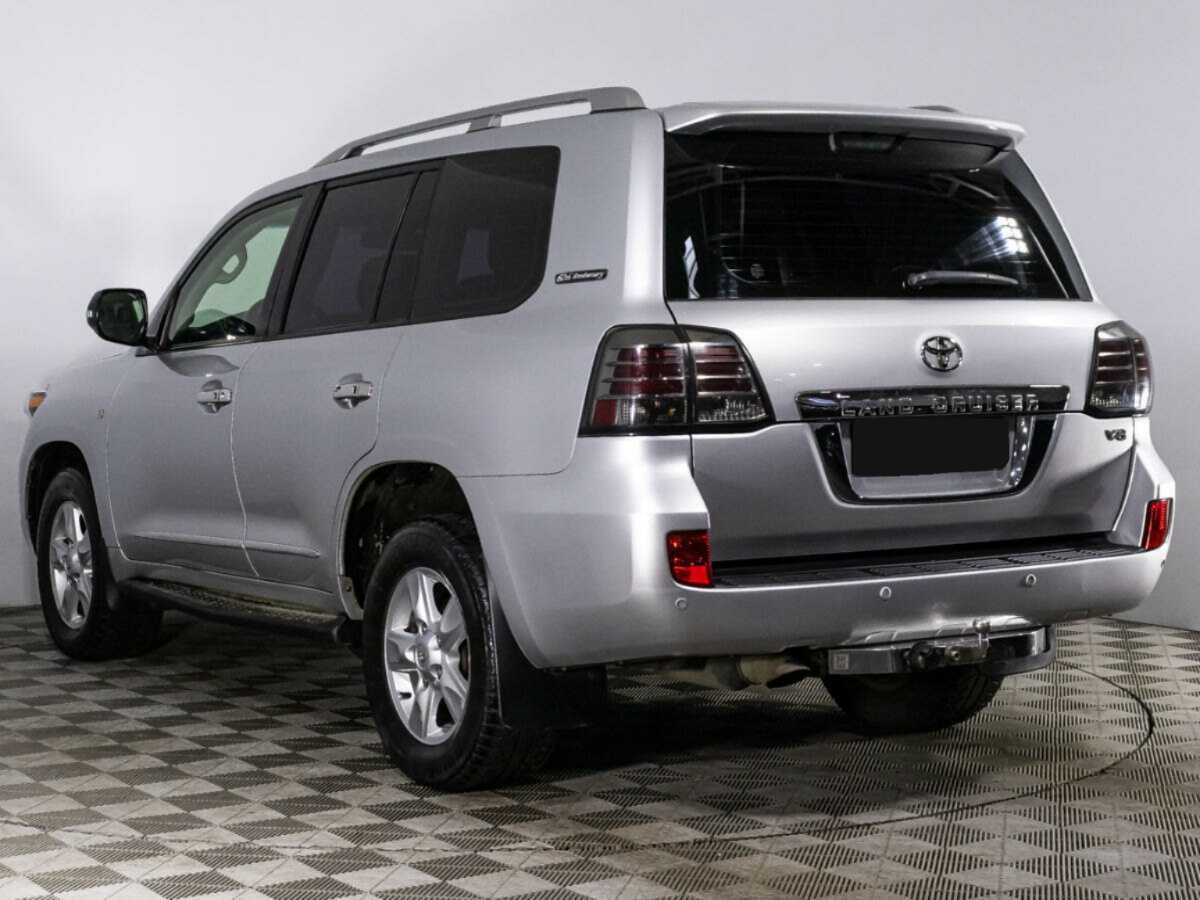 Toyota Land Cruiser с пробегом — 2011 год. Фото: #5