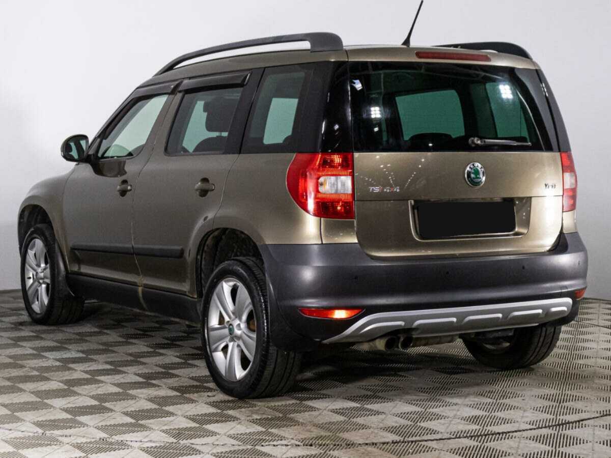 Skoda Yeti с пробегом — 2011 год. Фото: #6