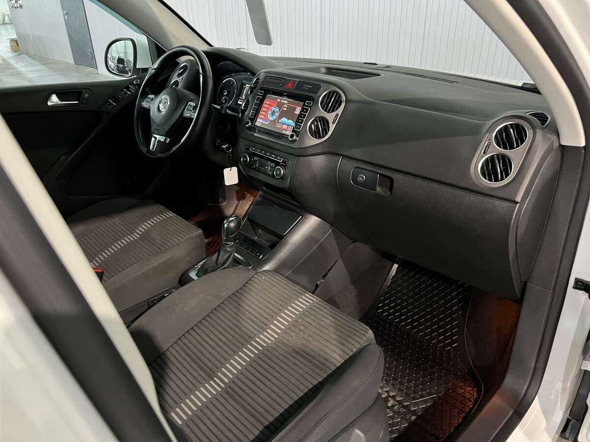 Volkswagen Tiguan с пробегом — 2011 год. Фото: #13