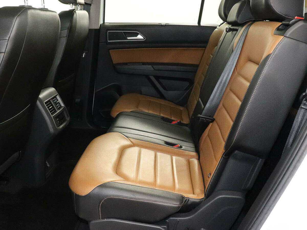 Volkswagen Teramont с пробегом — 2018 год. Фото: #8