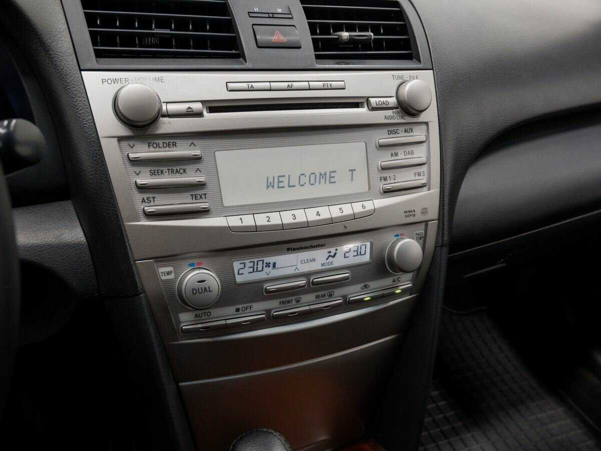 Toyota Camry с пробегом — 2009 год. Фото: #15