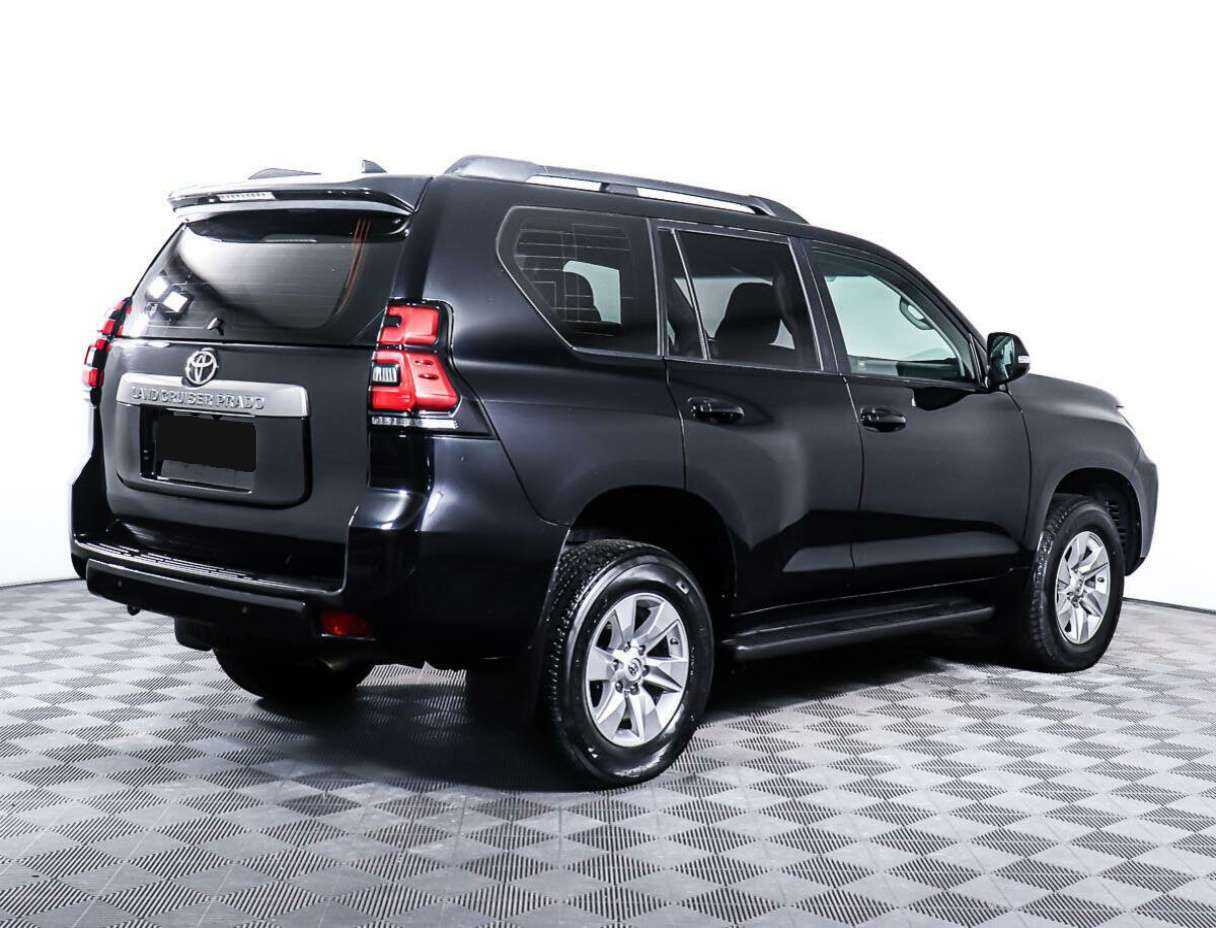 Toyota Land Cruiser Prado с пробегом — 2017 год. Фото: #4