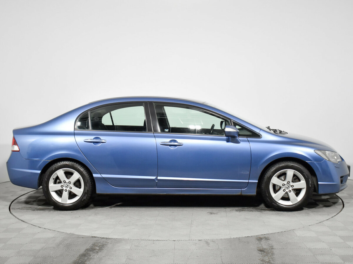 Honda Civic с пробегом — 2009 год. Фото: #3