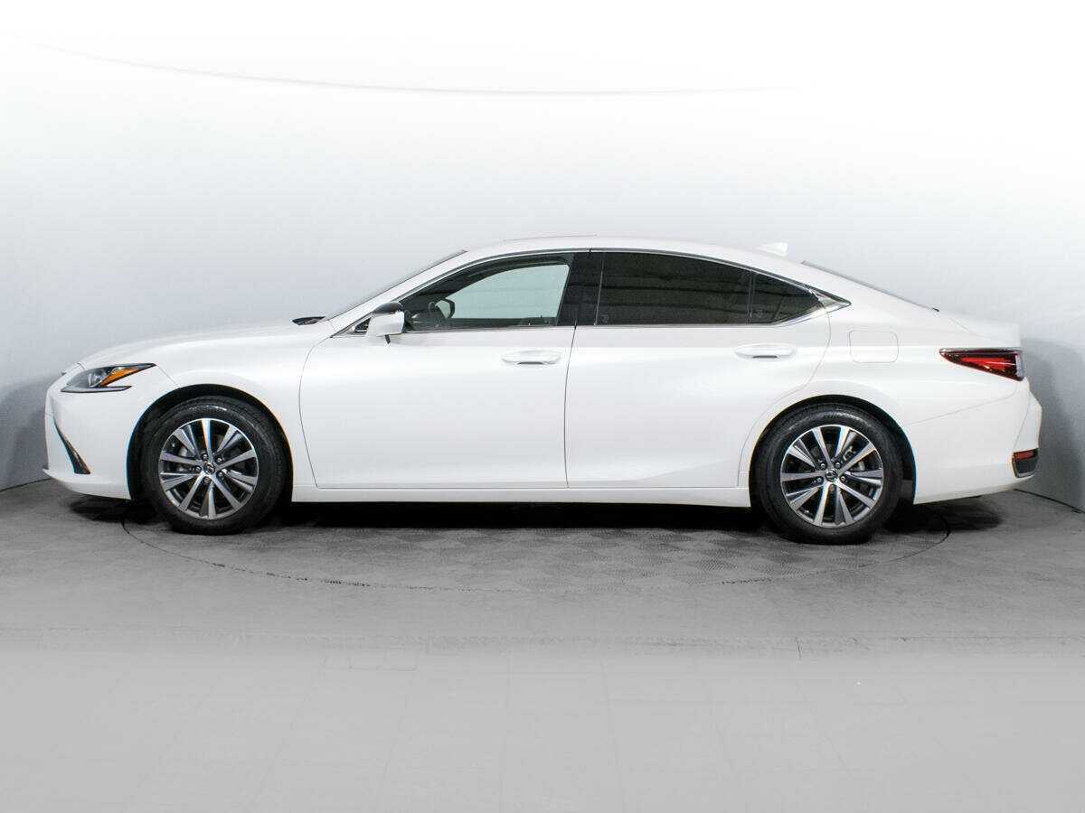 Lexus ES с пробегом — 2019 год. Фото: #7
