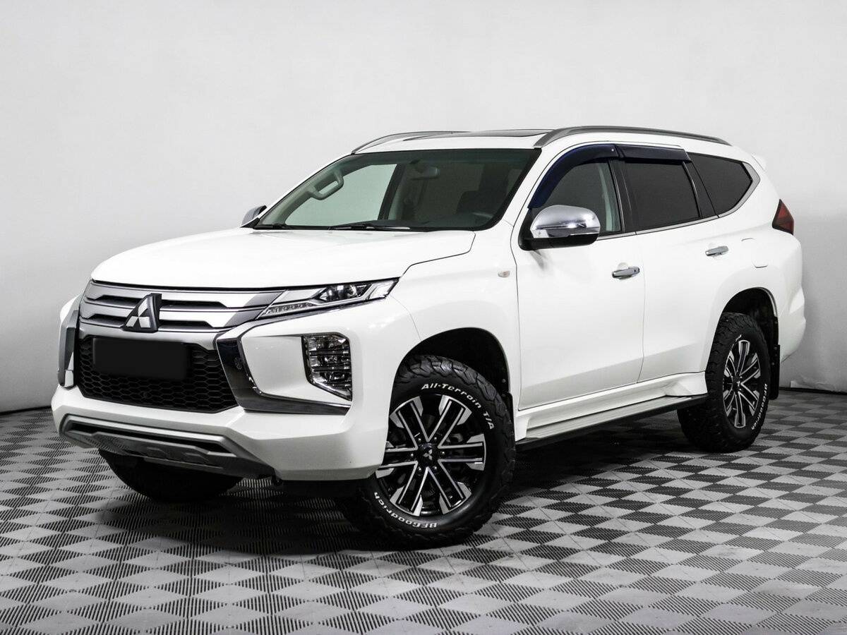 Mitsubishi Montero Sport с пробегом — 2022 год. Фото: #0