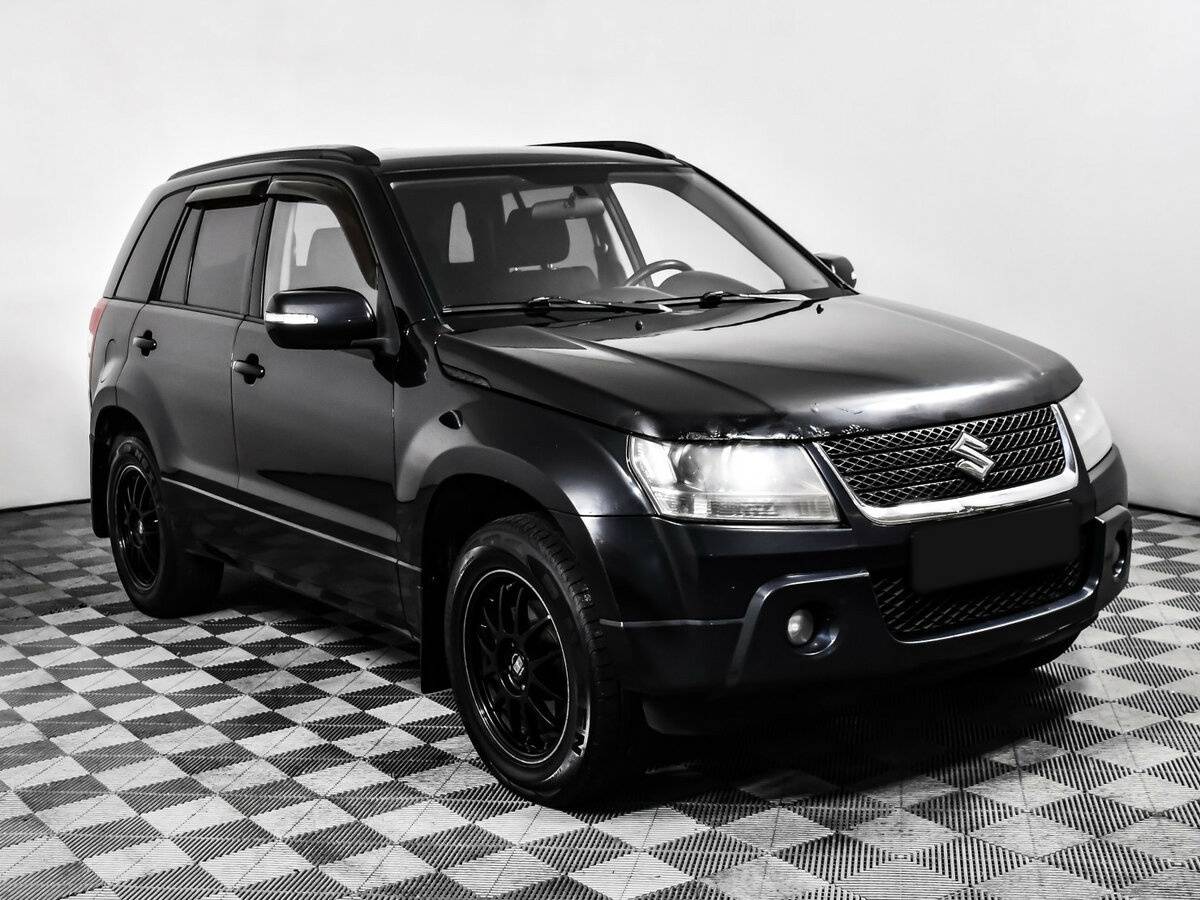 Suzuki Grand Vitara с пробегом — 2010 год. Фото: #2