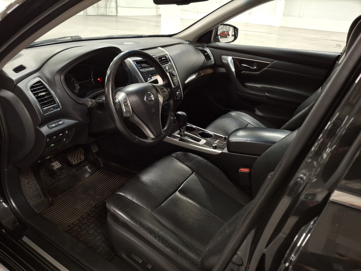 Nissan Teana с пробегом — 2015 год. Фото: #15