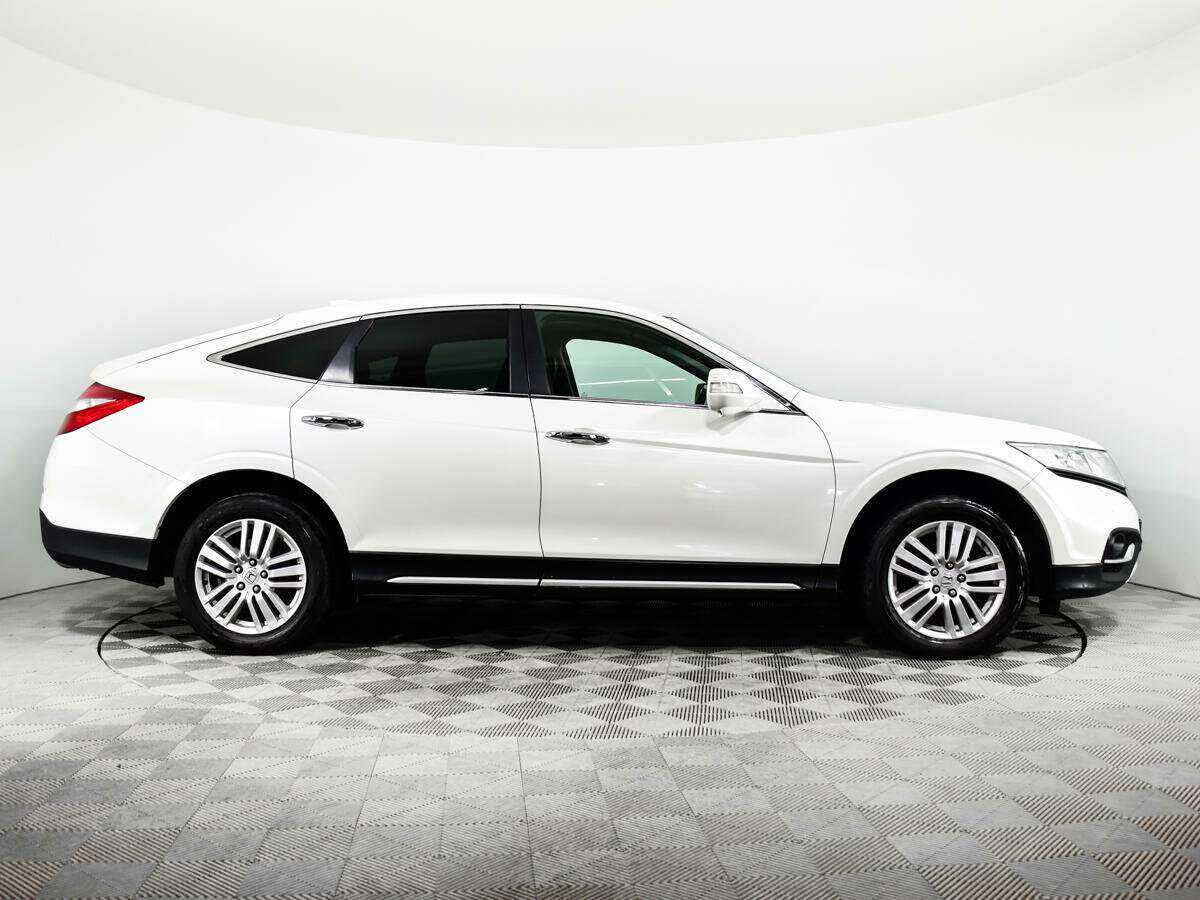 Honda Crosstour с пробегом — 2014 год. Фото: #3