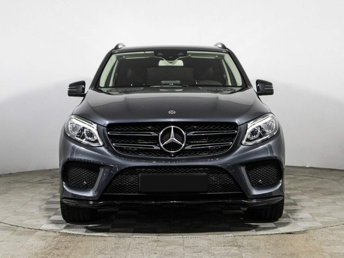 Mercedes-Benz GLE с пробегом — 2015 год. Фото: #1