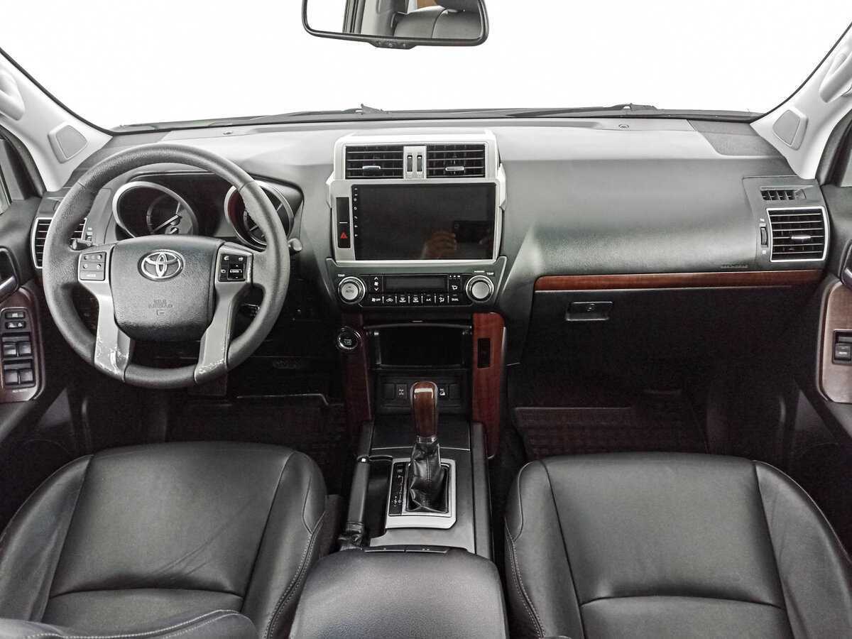 Toyota Land Cruiser Prado с пробегом — 2017 год. Фото: #13