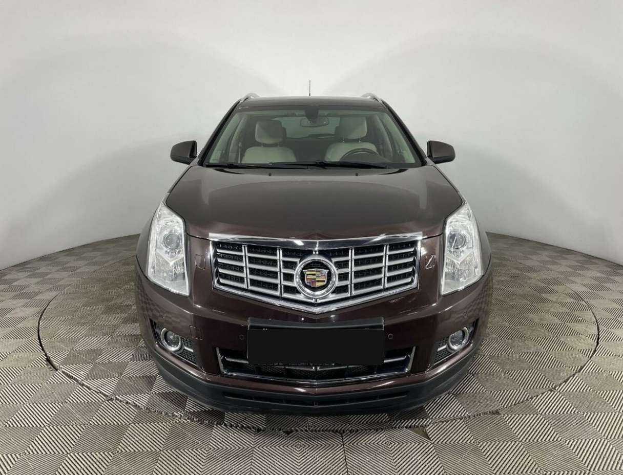 Cadillac SRX с пробегом — 2014 год. Фото: #1