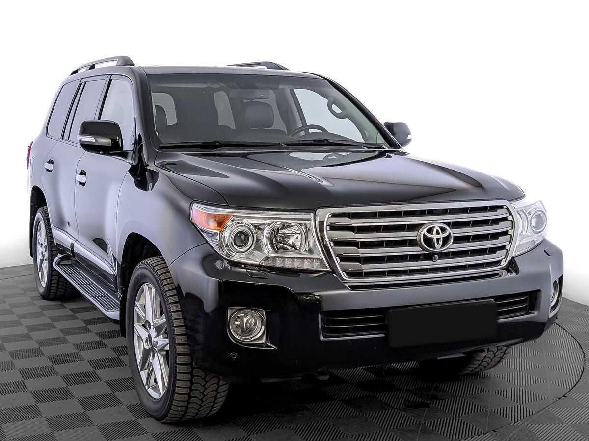 Toyota Land Cruiser с пробегом — 2015 год. Фото: #2