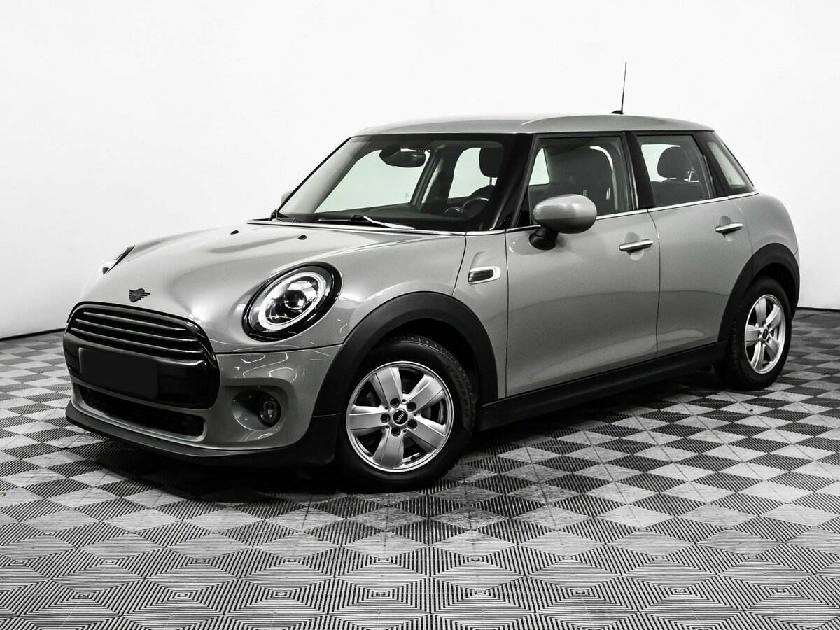 Mini Hatch с пробегом — 2020 год. Посмотреть фото