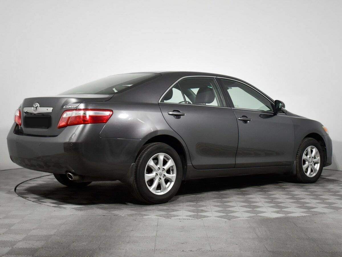 Toyota Camry с пробегом — 2010 год. Фото: #4