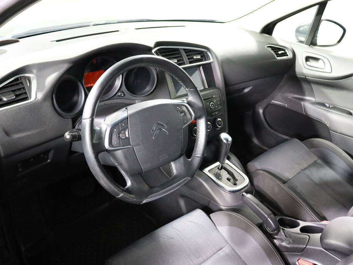 Citroen C4 с пробегом — 2013 год. Фото: #13