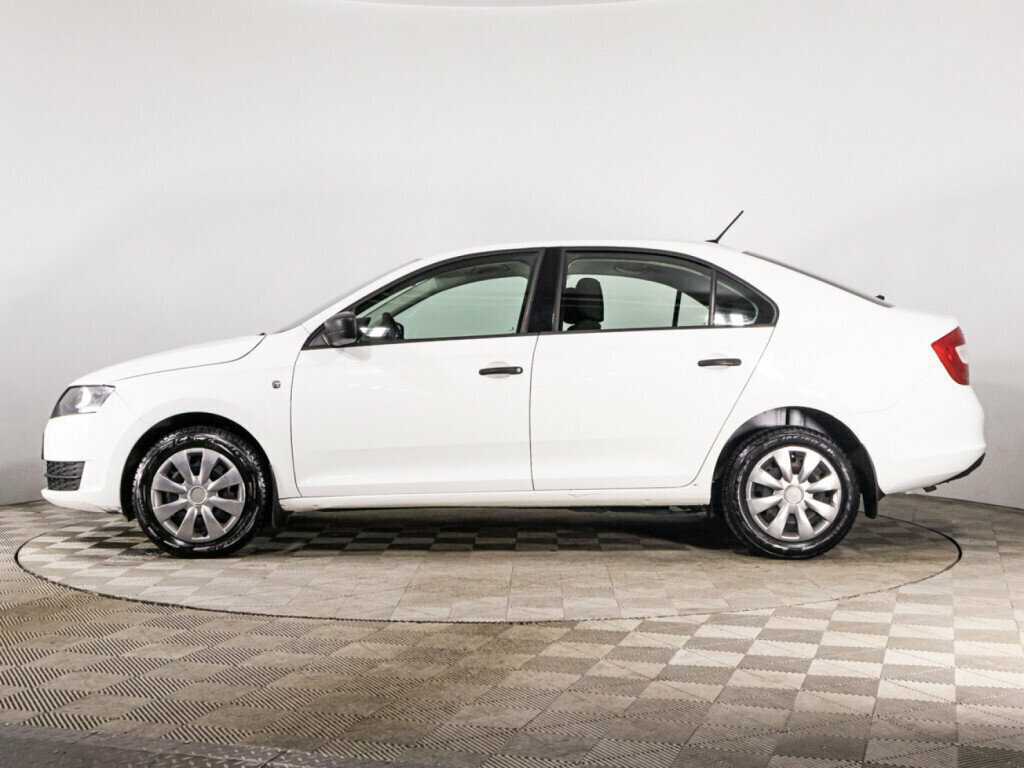 Skoda Rapid с пробегом — 2017 год. Фото: #7