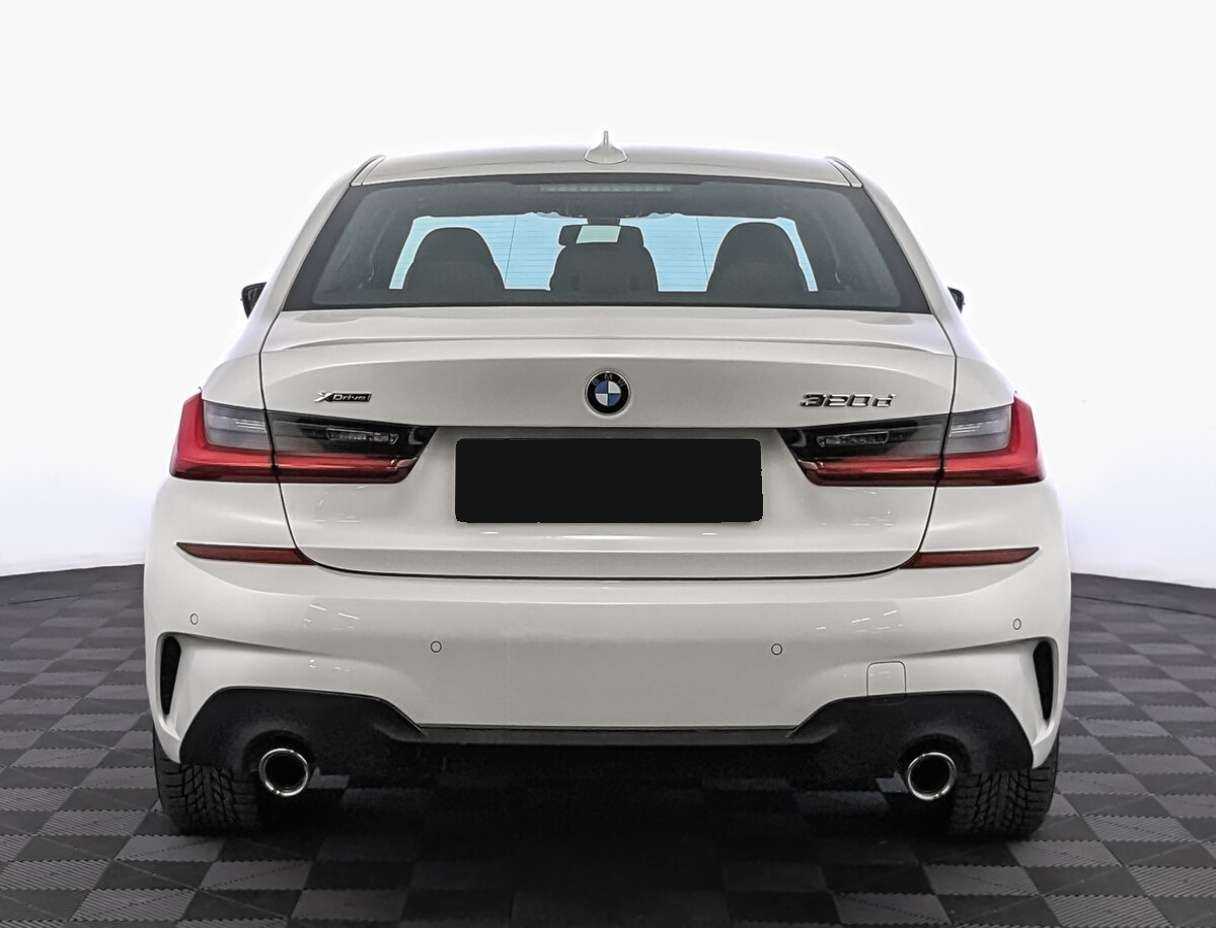 BMW 3 серии с пробегом — 2021 год. Фото: #5