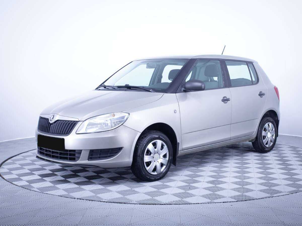 Skoda Fabia с пробегом — 2013 год. Посмотреть фото