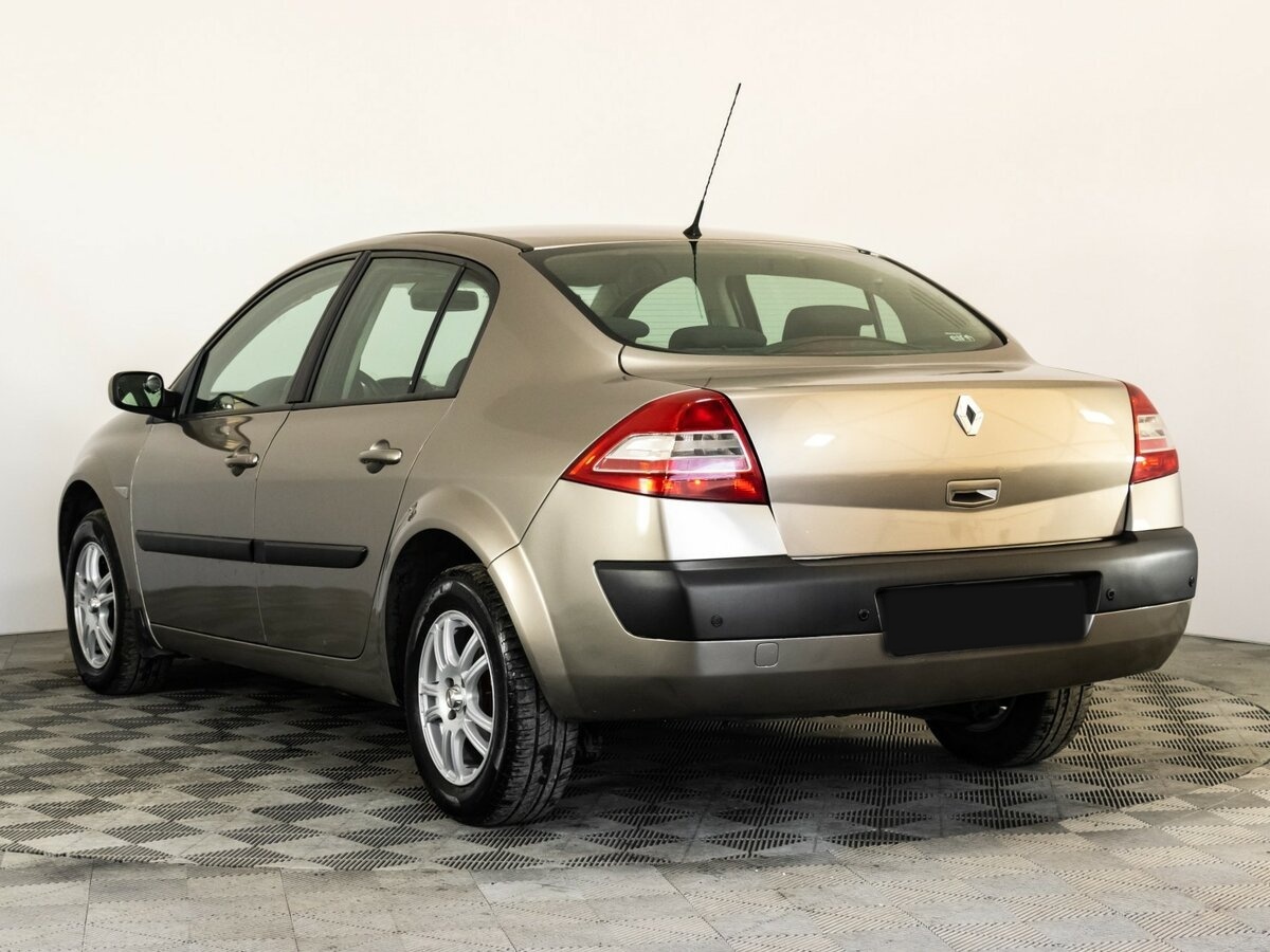 Renault Megane с пробегом — 2008 год. Фото: #5