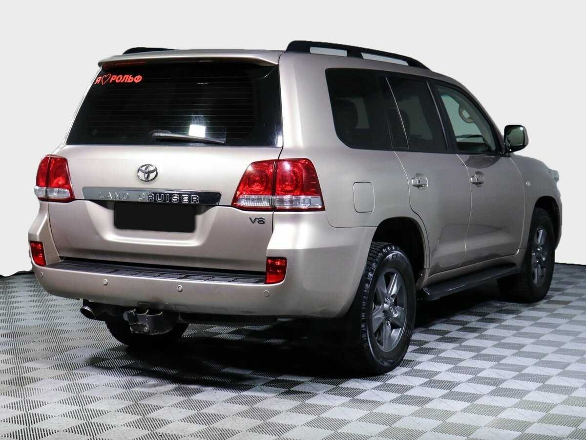 Toyota Land Cruiser с пробегом — 2011 год. Фото: #4