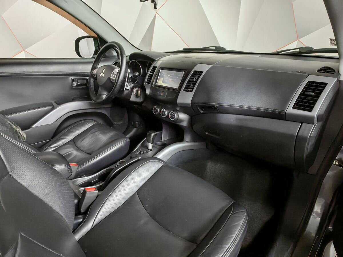 Mitsubishi Outlander с пробегом — 2011 год. Фото: #8