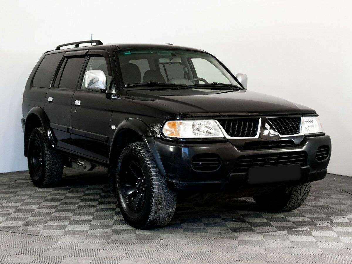 Mitsubishi Pajero Sport с пробегом — 2007 год. Фото: #2