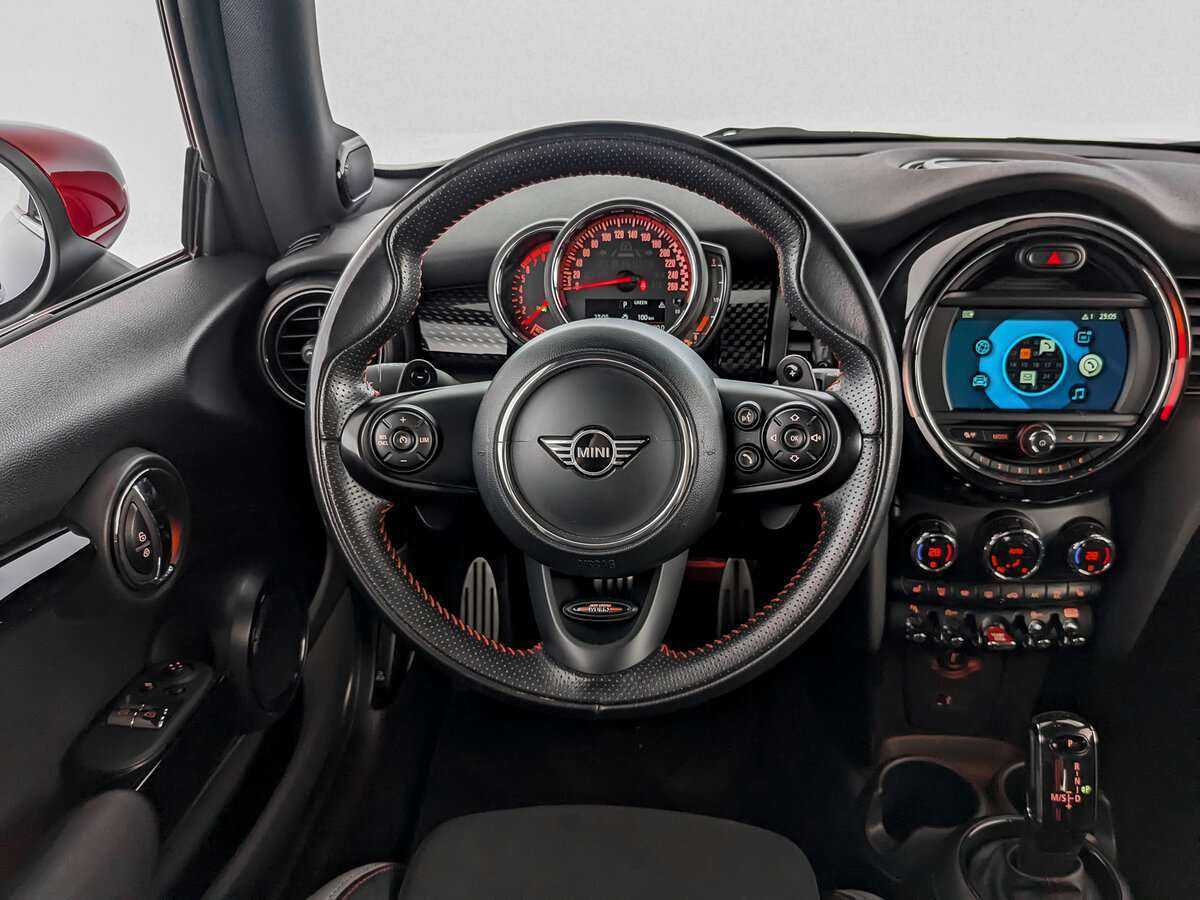 Mini Hatch с пробегом — 2020 год. Фото: #16