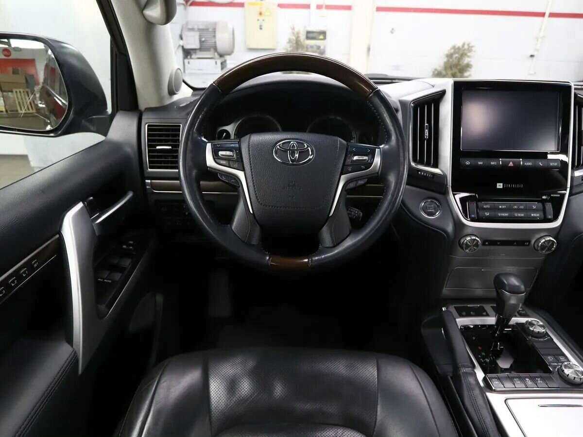 Toyota Land Cruiser с пробегом — 2019 год. Фото: #10
