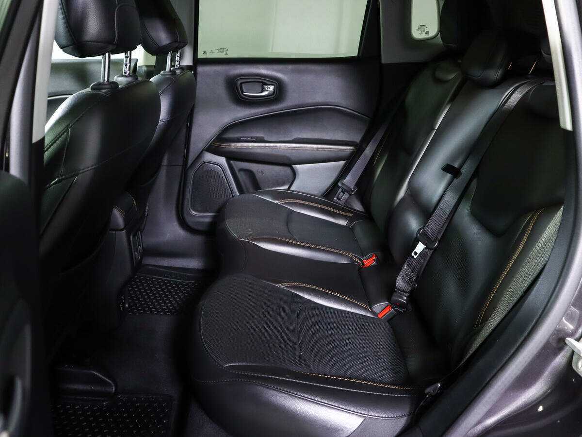 Jeep Compass с пробегом — 2019 год. Фото: #7