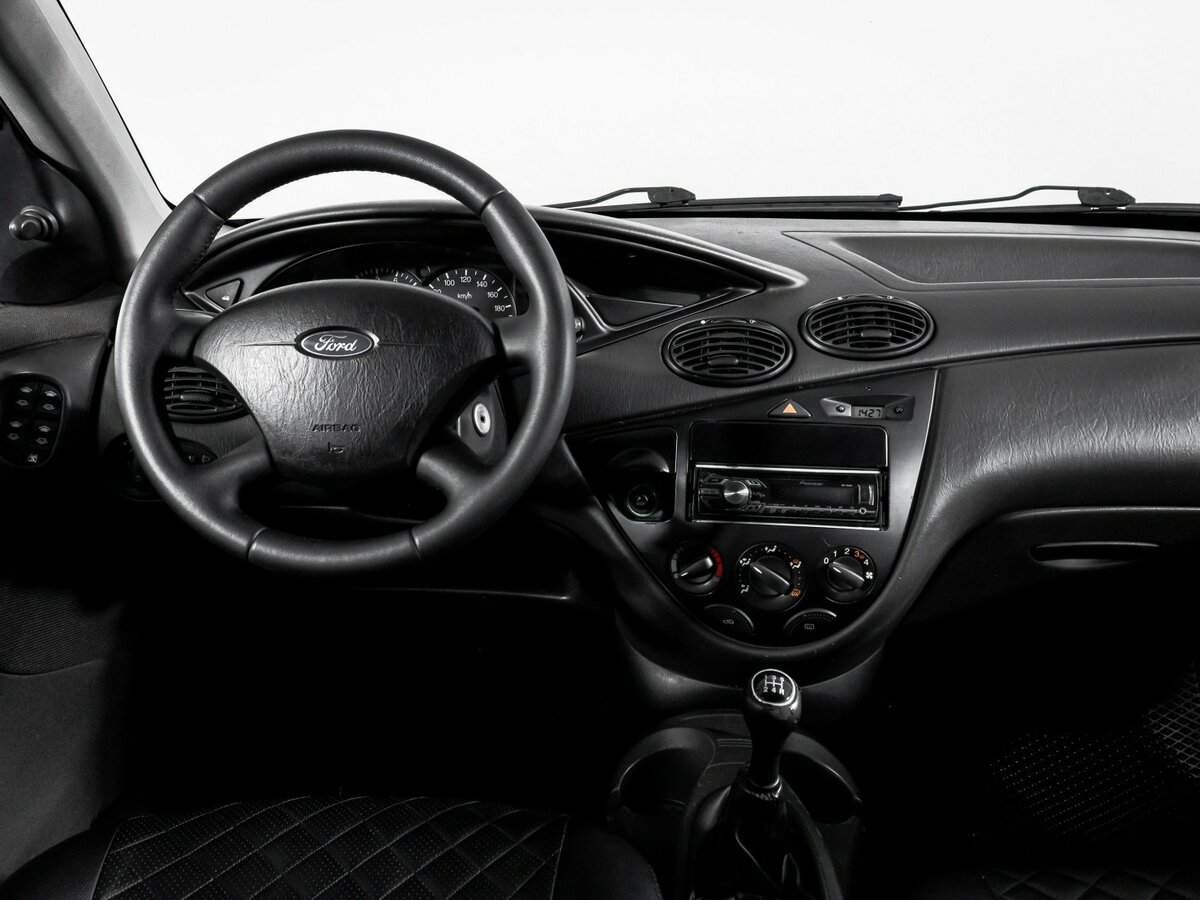 Ford Focus с пробегом — 2004 год. Фото: #11