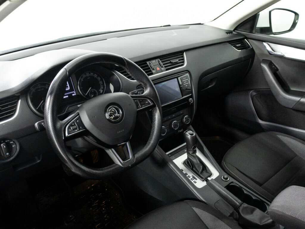Skoda Octavia с пробегом — 2018 год. Фото: #10