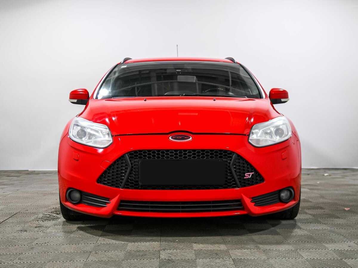 Ford Focus ST с пробегом — 2012 год. Фото: #1