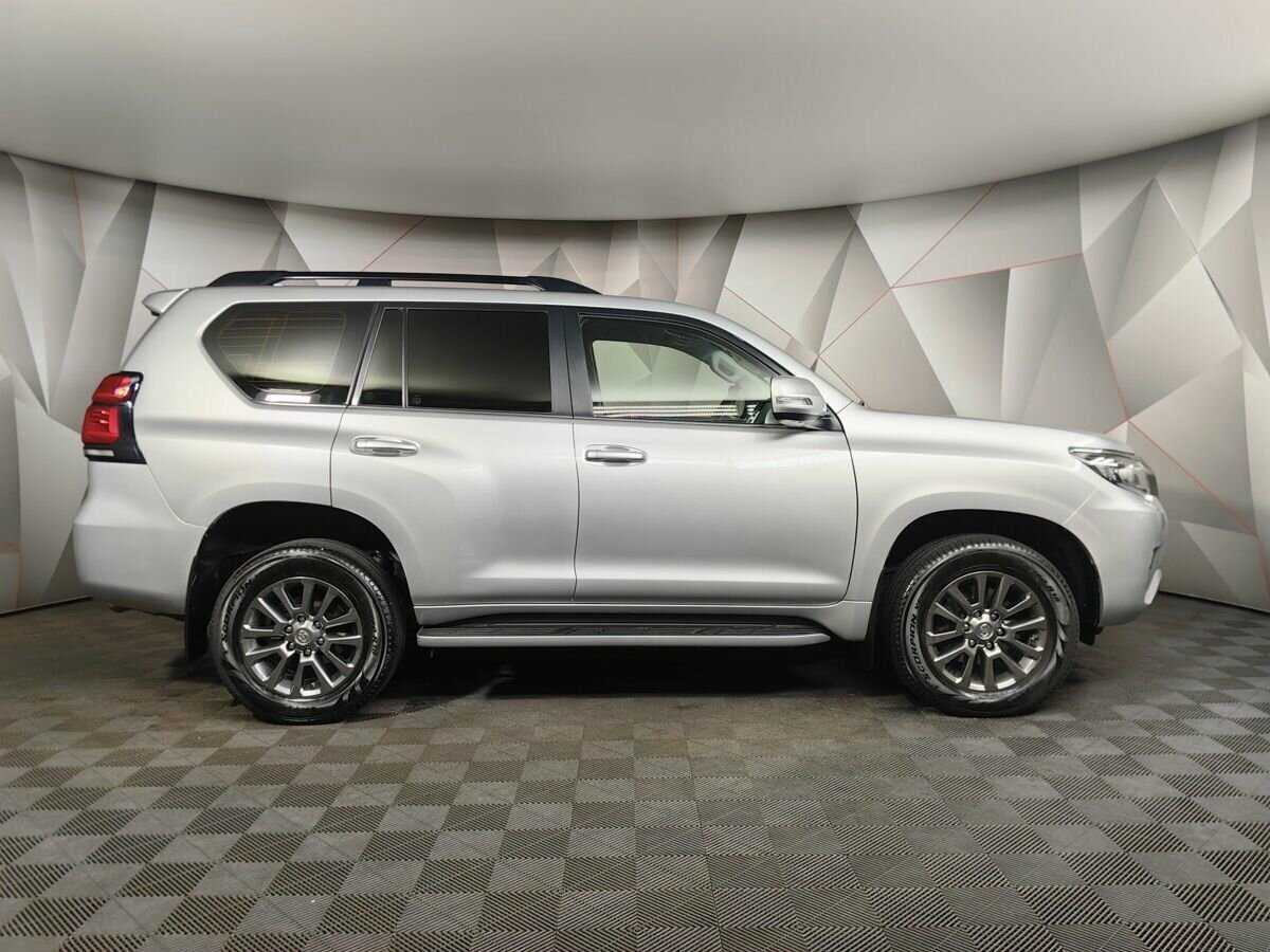 Toyota Land Cruiser Prado с пробегом — 2017 год. Фото: #5