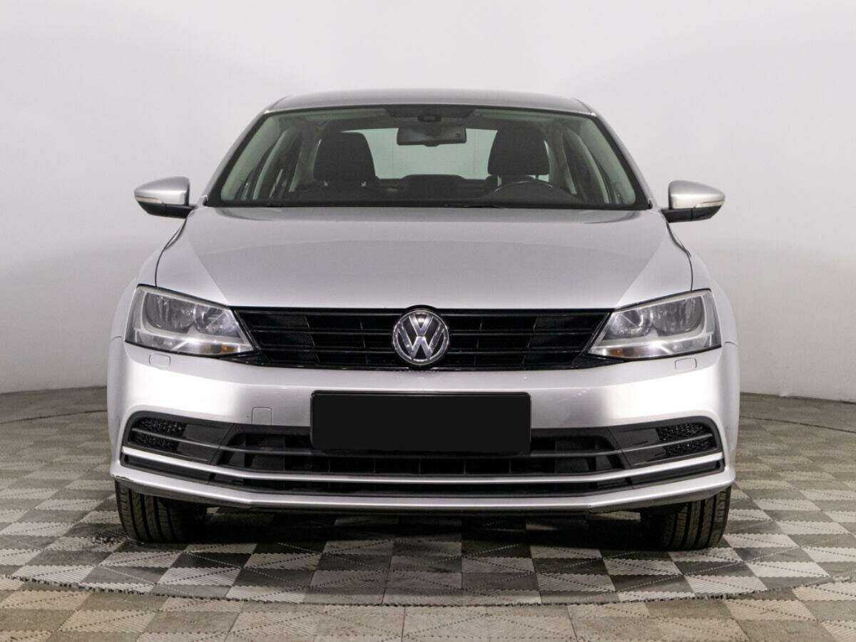 Volkswagen Jetta с пробегом — 2015 год. Фото: #1