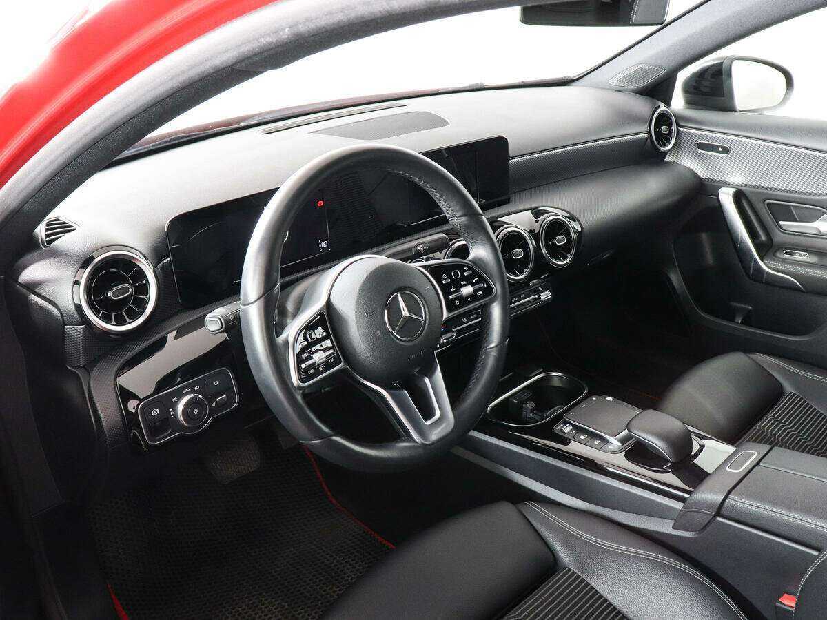 Mercedes-Benz A-Класс с пробегом — 2018 год. Фото: #8