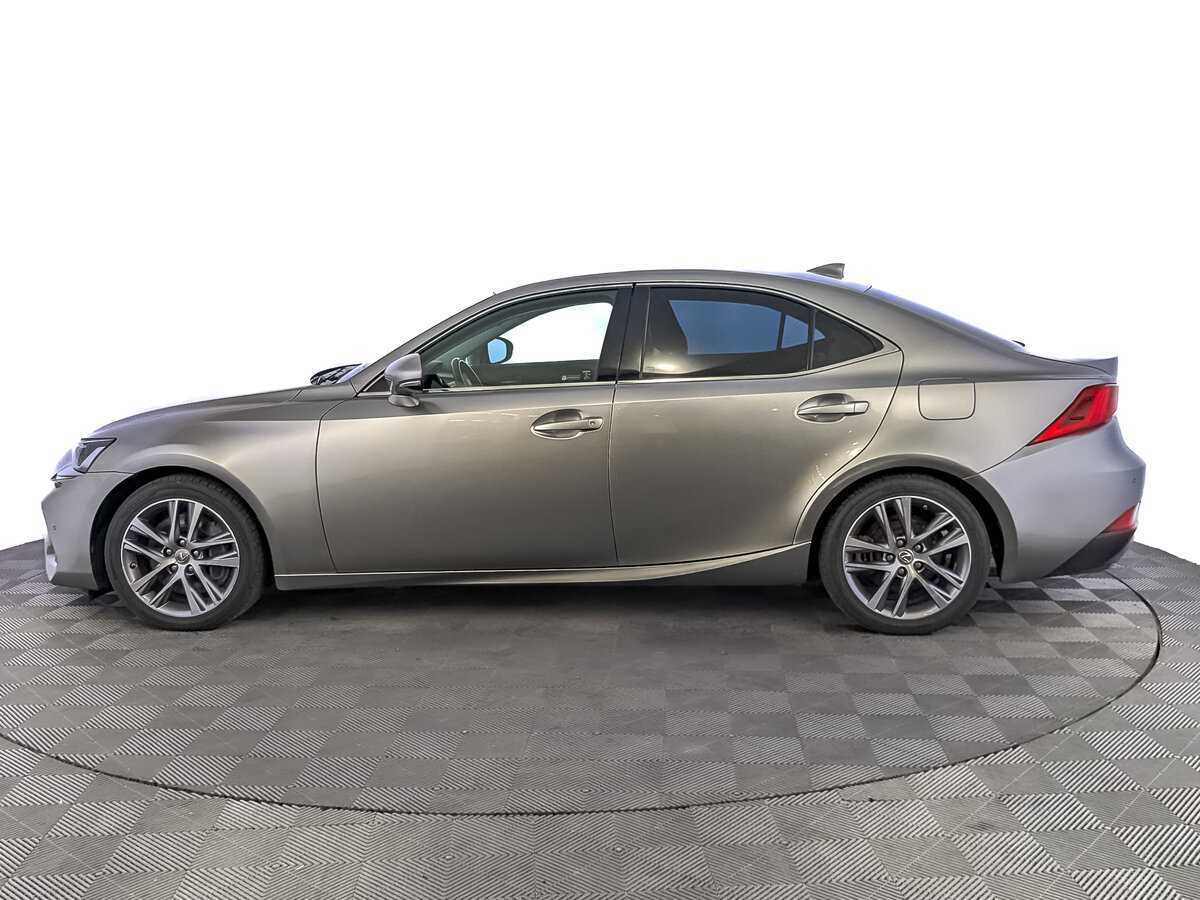 Lexus IS с пробегом — 2018 год. Фото: #7