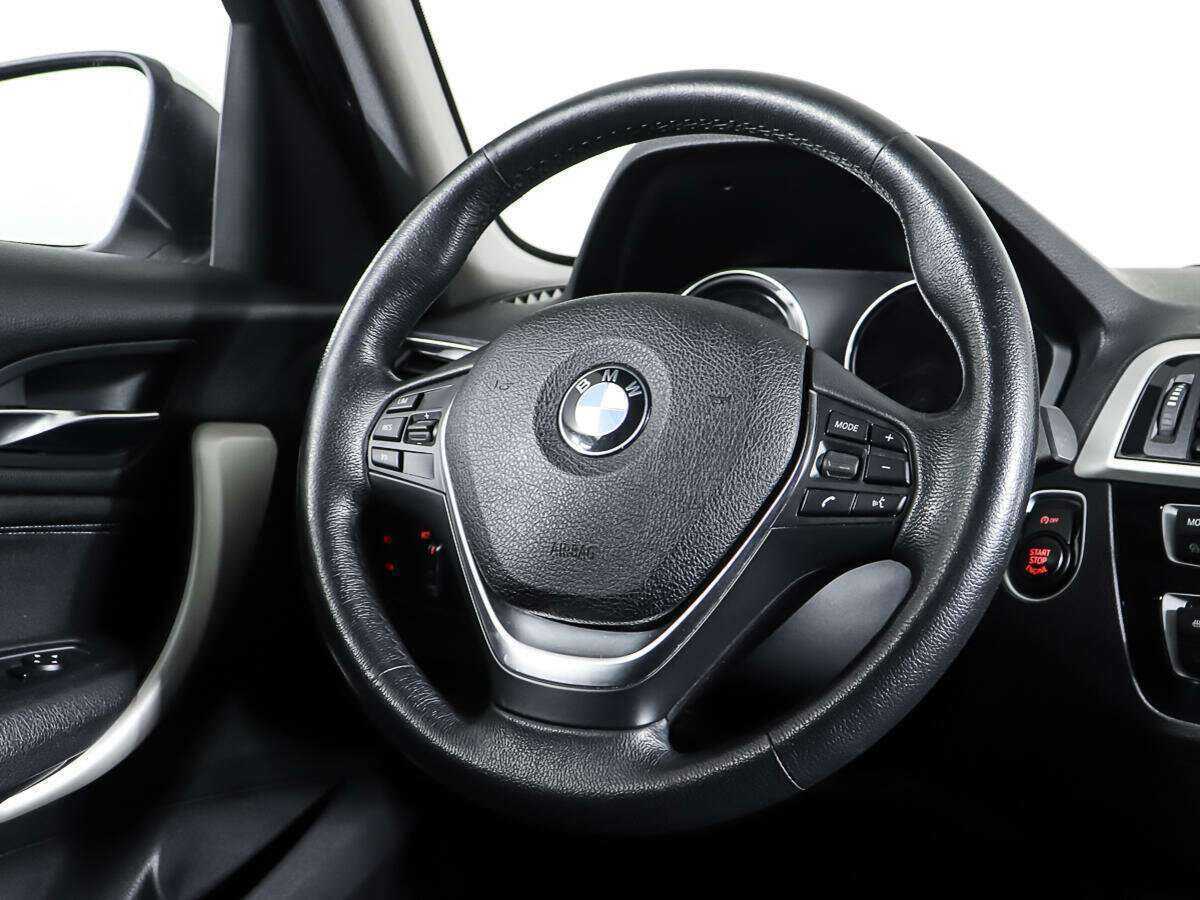 BMW 1 серии с пробегом — 2017 год. Фото: #10