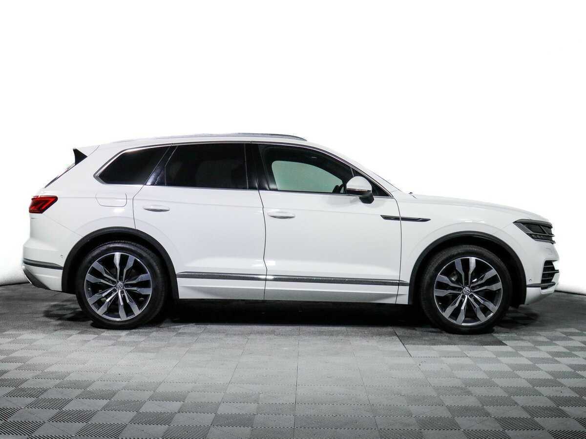 Volkswagen Touareg с пробегом — 2019 год. Фото: #3