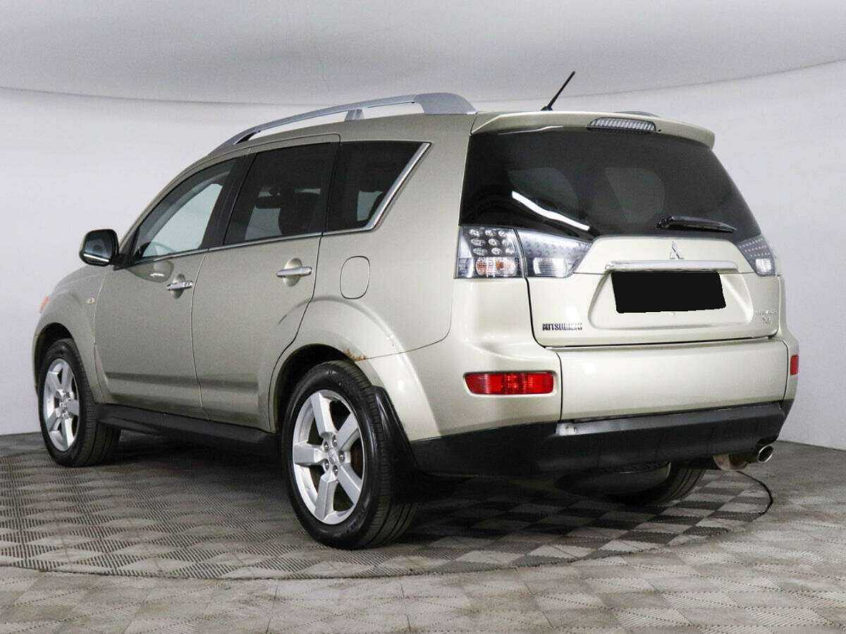 Mitsubishi Outlander с пробегом — 2008 год. Фото: #6